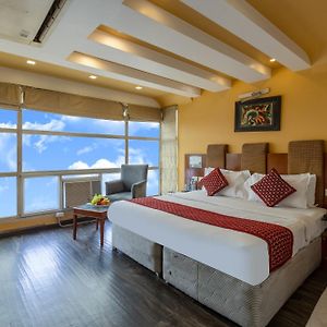 Hotel Palm Do'R # Walking Distance To New Delhi Station # Parking # Family Hotel # Customer'S Choice Hotel # Near To Tourist Places - India Gate, Red Fort, Jama Masjid